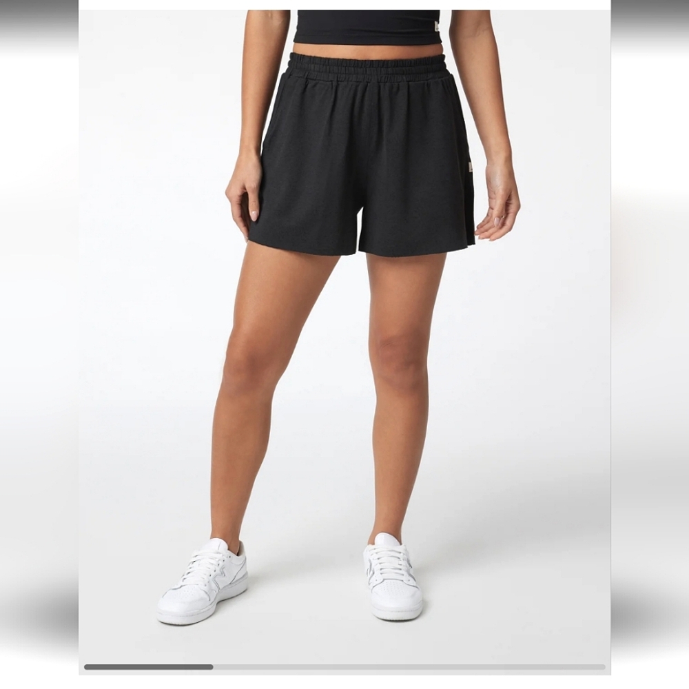 VUORI Boyfriend Shorts